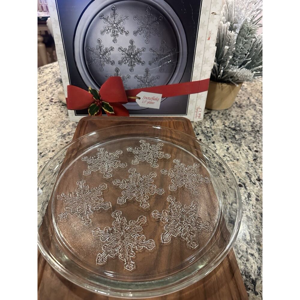 Vintage Indiana Glass Serving Platter 13" Christmas Snowflake Cake Plate & Box